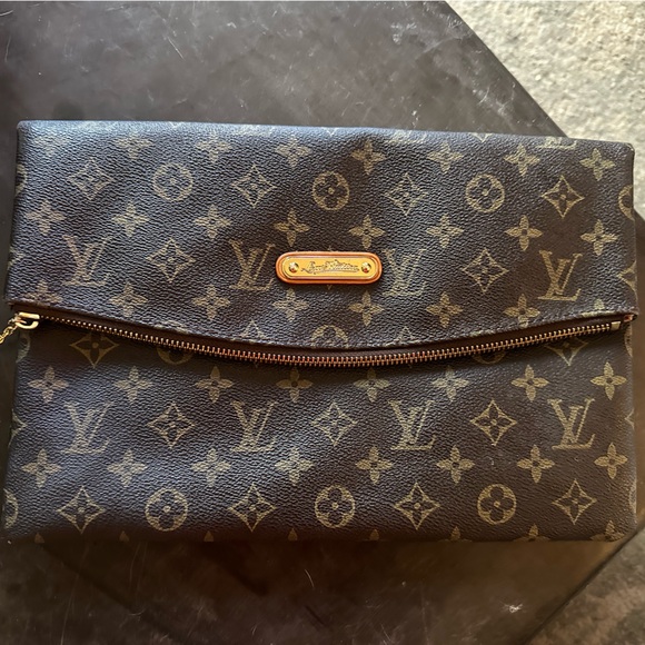 no brand Handbags - Classic Monogram clutch